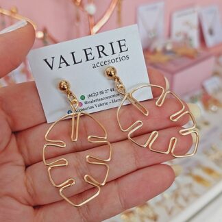 Aretes hoja tropical