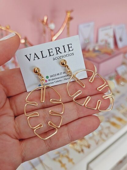 Aretes hoja tropical