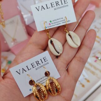 Aretes conchas caurie